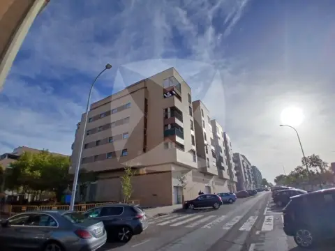 Piso en María Auxiliadora-Barriada de Llera