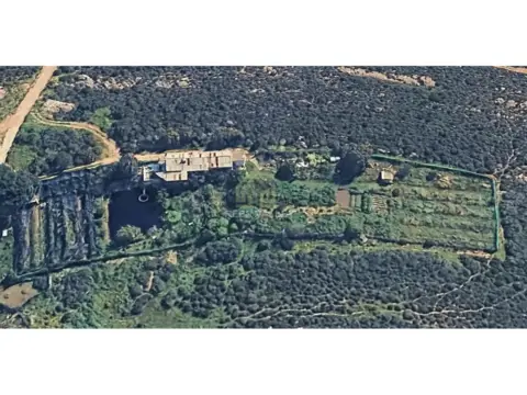 Finca rústica en Alcaide