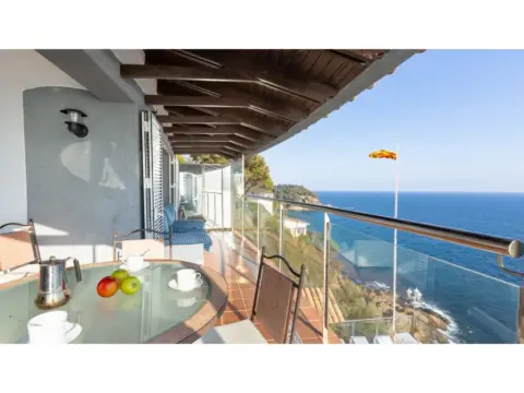 Casa en Canyelles-La Montgoda