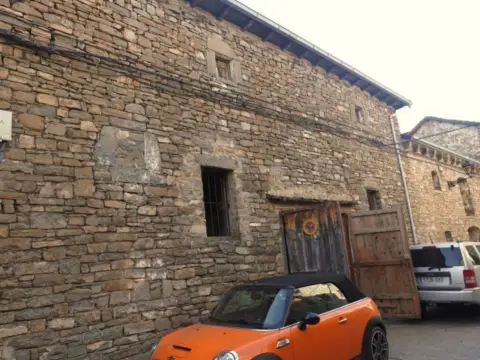 Edificio en calle del Llano, 13