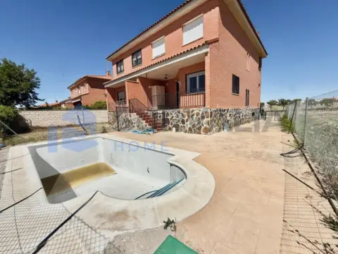 Chalet en Cedillo del Condado