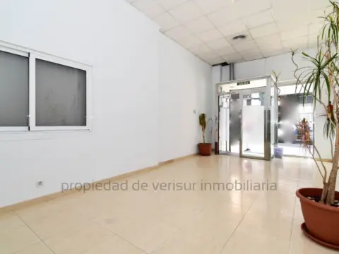 Local comercial en Centro