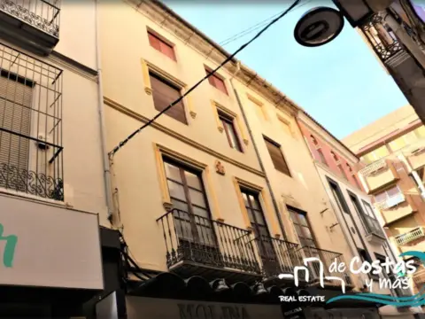 Edificio en Carrer Joan Andrés