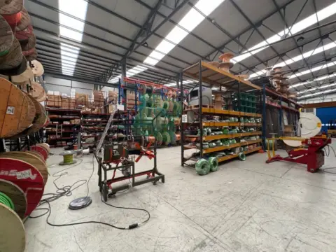 Nave industrial en Avanzada-La Cueva