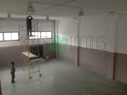 Nave industrial en Naranjo-La Serna