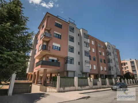 Piso en calle Del Arca De Las 5 Llaves, 2