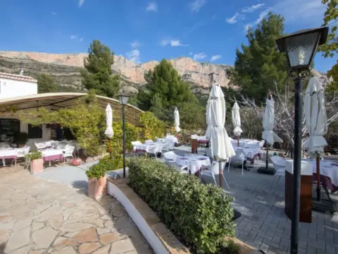 Local comercial en La Ermita-Montgó