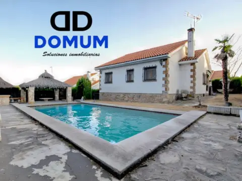 Chalet en Colmenar del Arroyo