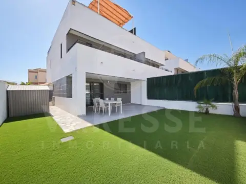 Casa pareada en Espartinas