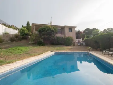 Departamento en venta con baja de precio en Chiva