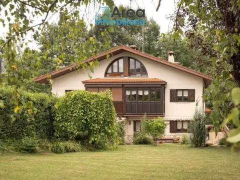 Casa pareada en Ventas-Jaizubia-Urdanibia