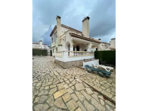 Casa pareada en Urbanitzacions El Casalot-Bonmort Terres Noves