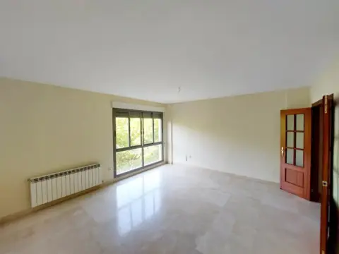 Piso en María Auxiliadora-Barriada de Llera