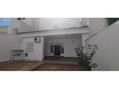 Casa en María Auxiliadora-Barriada de Llera