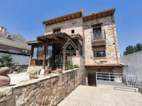Chalet en Villanueva de la Torre