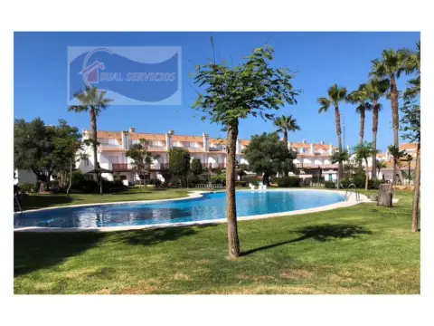 Casa adosada en Nuevo Portil