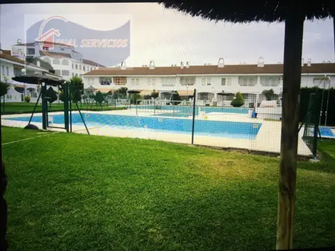 Casa adosada en Nuevo Portil