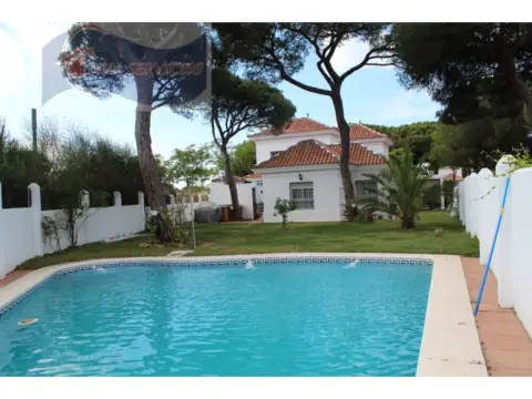 Chalet en Nuevo Portil