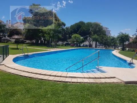 Casa adosada en Nuevo Portil