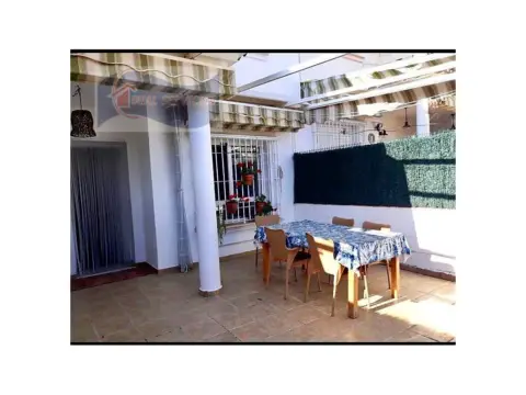 Casa adosada en Nuevo Portil