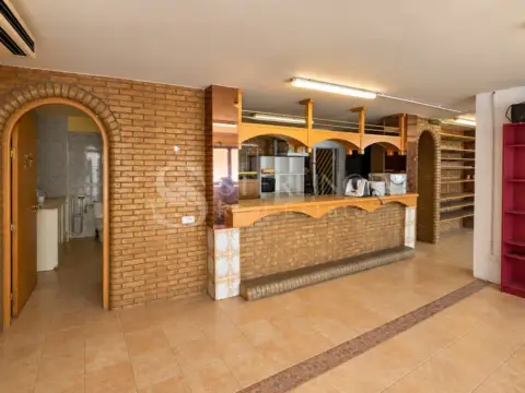Local comercial en La Vila
