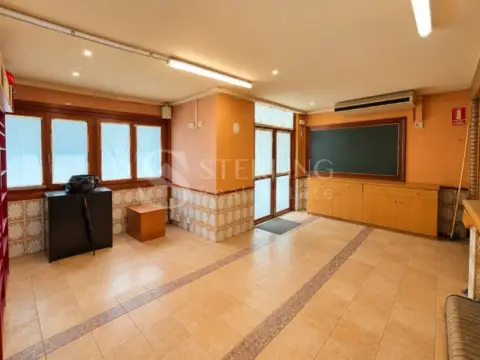 Local comercial en La Vila