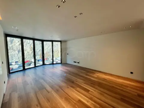 Pis de 3 habitacions en venda a Centro, Andorra la Vella · 51 de 60
