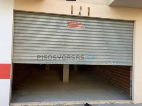 Local comercial en calle calle Rascaya