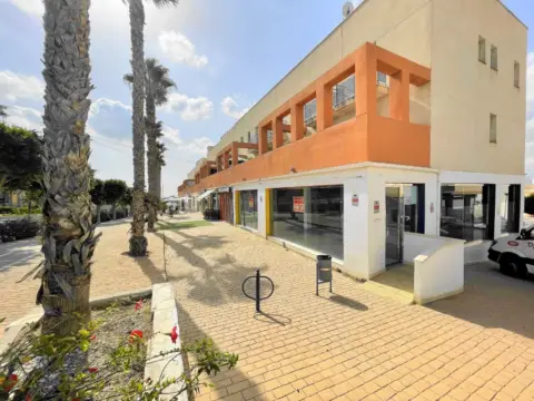 Local comercial en Casco Urbano