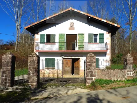 Casa rústica en Arizkun