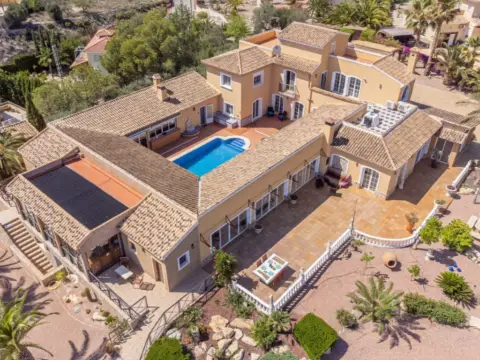 Casa en calle Carrer Aitana, nº 71