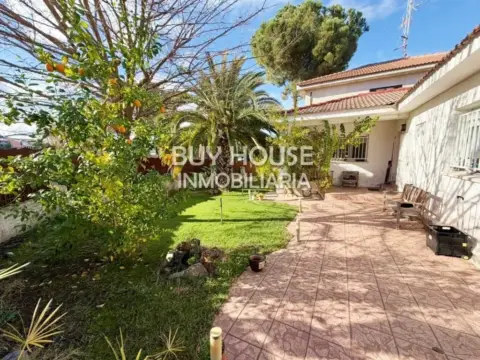 Chalet en Carranque