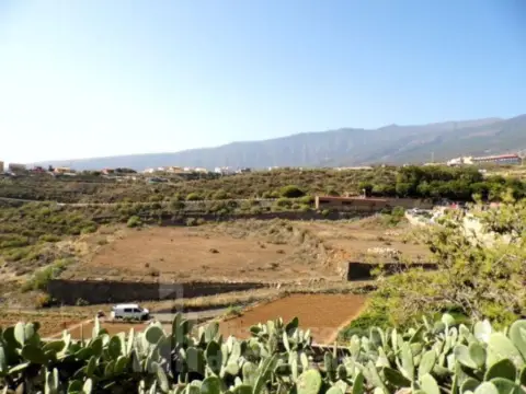 Finca rústica en Las Cuevecitas-Malpaís