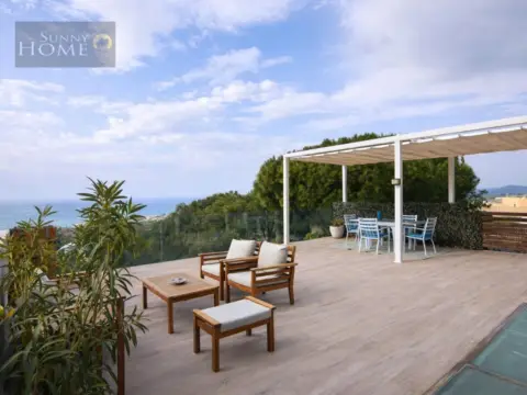 Casa pareada en Avenida del Higuerón