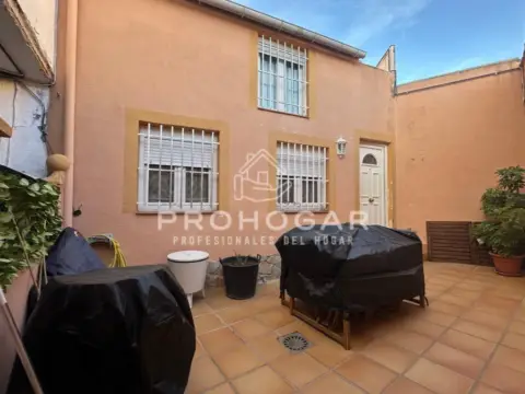 Casa adosada en Centro