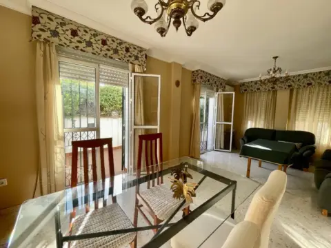 Casa adosada en Vista Azul-Consolación