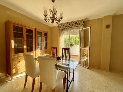 Casa adosada en Vista Azul-Consolación