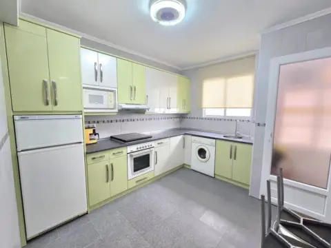 Piso en calle de Burgos, 6