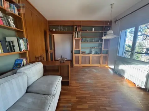 Casa en Carretera de la Bisbal, 32