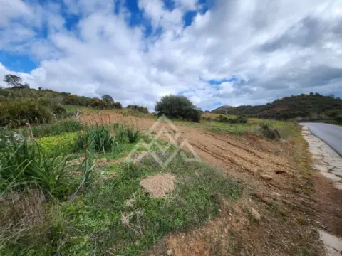 Terreno en calle Av Puerto de los Gatos de Cortijo Colorado, nº 1