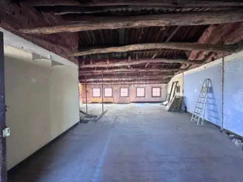 Edificio en Recatelo-O Carme