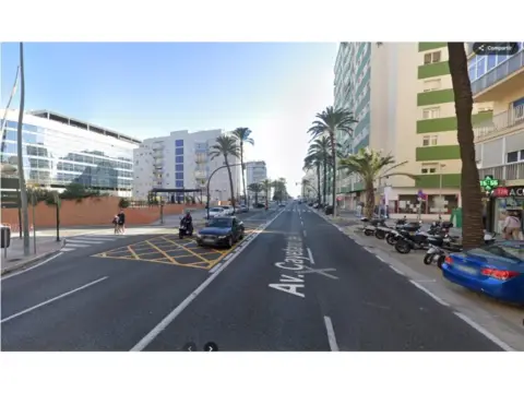 Local comercial en Playa de la Victoria