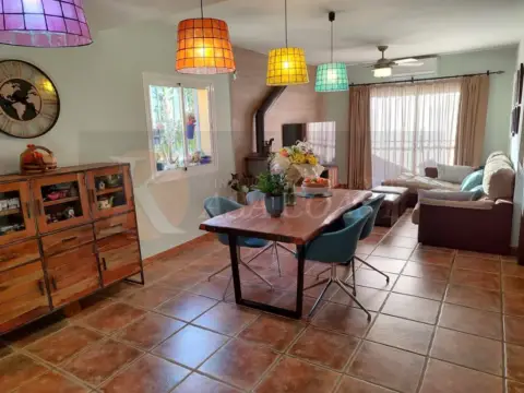 Casa pareada en Las Lagunas