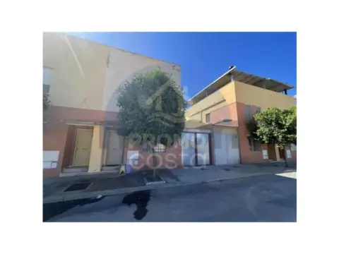 Casa adosada en Rociana del Condado