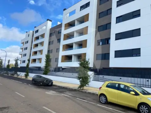 Piso en Avenida de Elvas-Campus