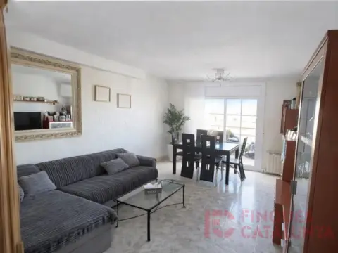 Piso – Girona Capital