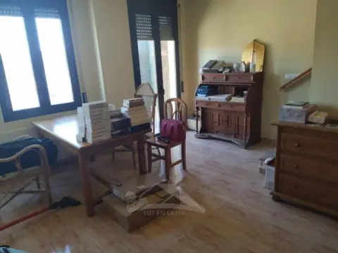 Casa adosada en La Baronia de Rialb