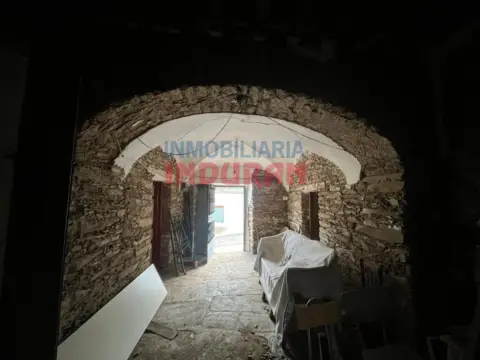 Casa en Valdecañas de Tajo