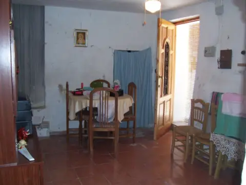 Casa en Cacín