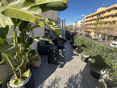 Apartamento en Ses Figueretes-Platja d'en Bossa-Cas Serres